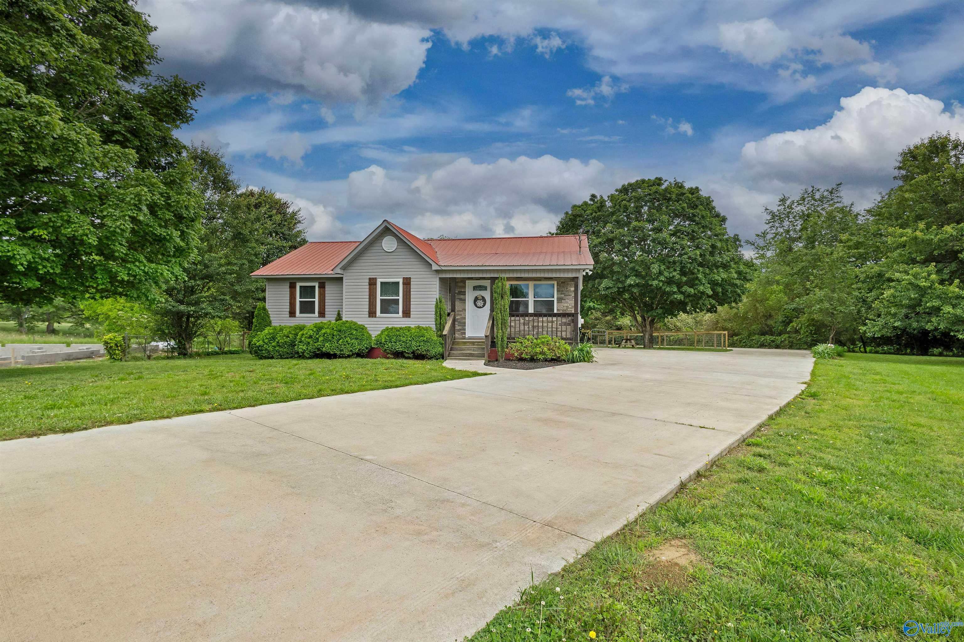 160 Mink Creek Lane, Arab, Alabama image 2