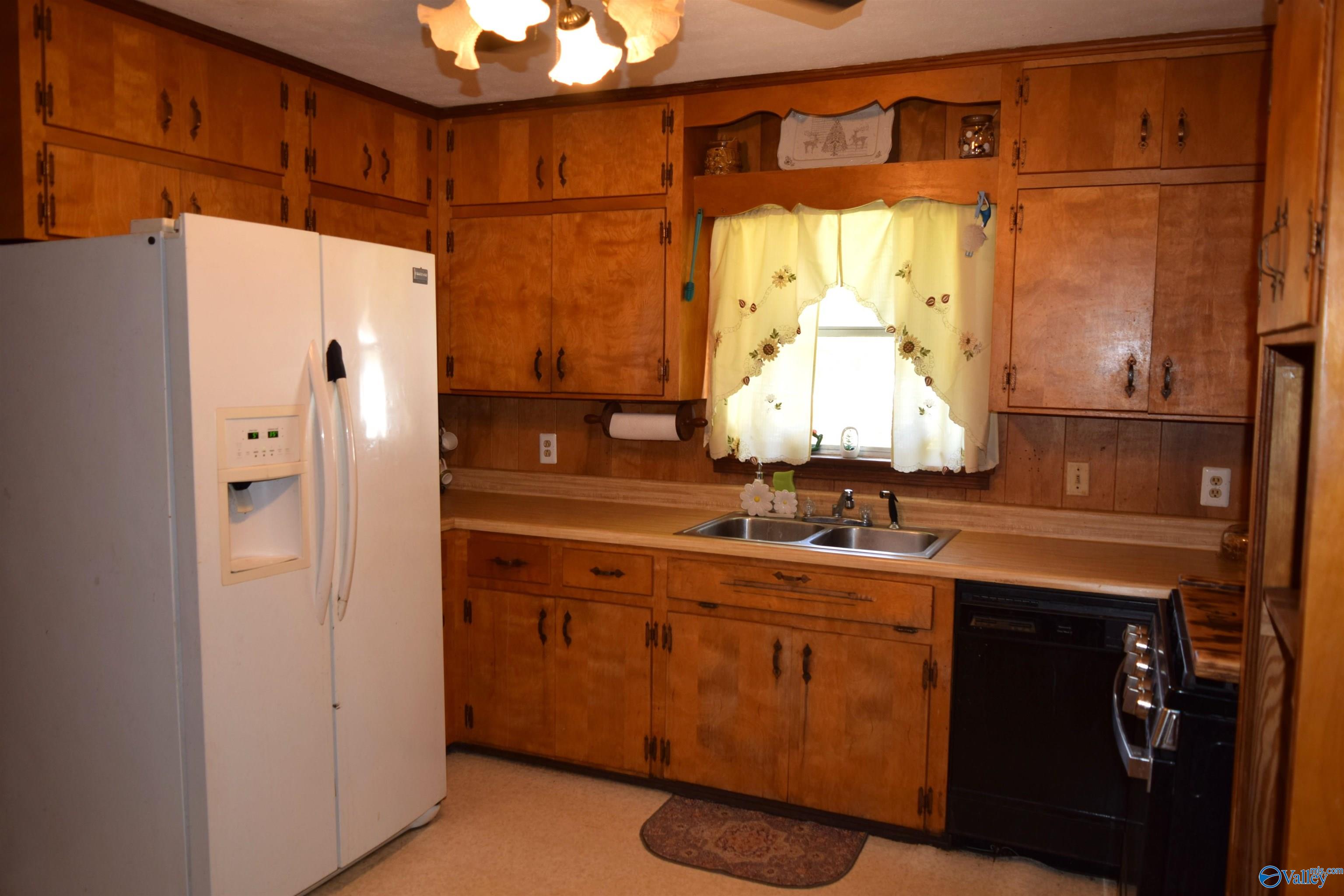 104 Harwood Drive, Gadsden, Alabama image 8