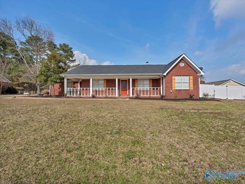 Homes For Sale - 41 Kid Creek Drive<br/> Union Grove, AL 35175