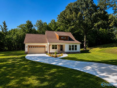 Homes For Sale - 211 Majestic View Drive<br/> Decherd, TN 37324