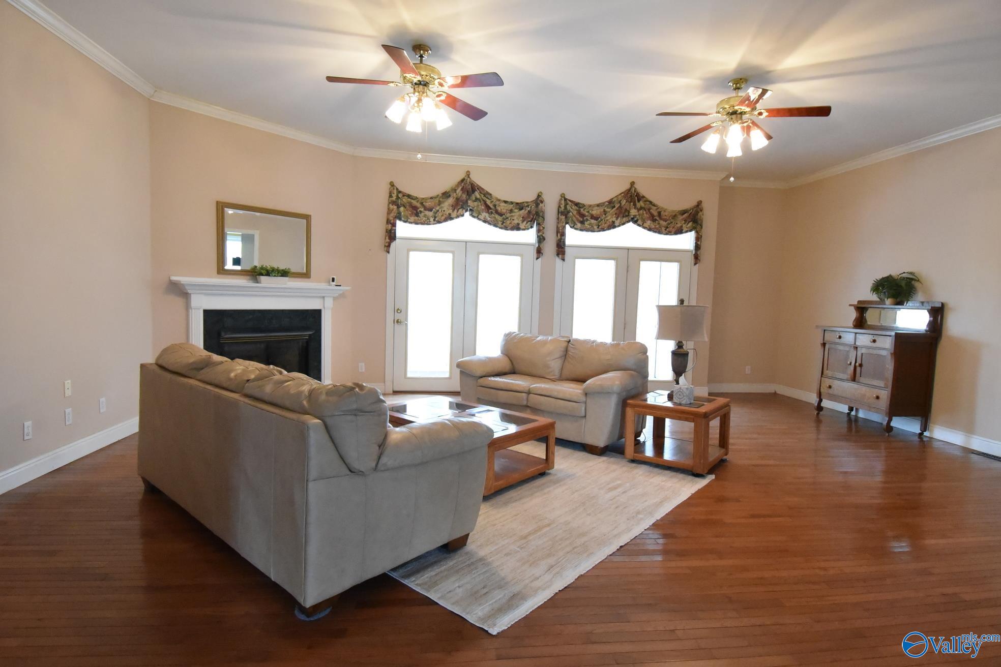 155 Ashworth Lane, Guntersville, Alabama image 3