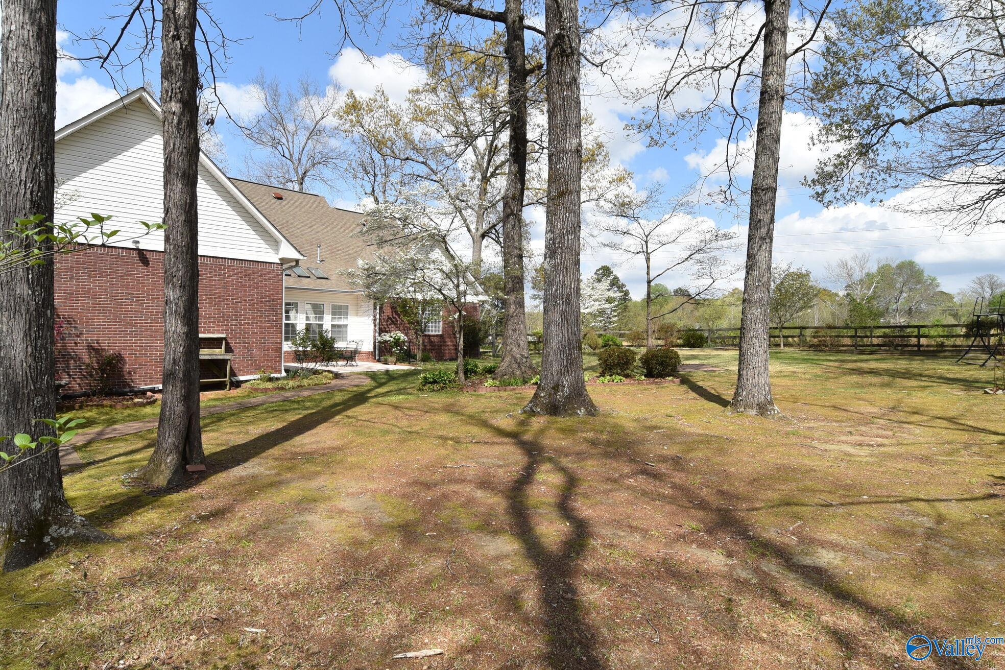 155 Ashworth Lane, Guntersville, Alabama image 32