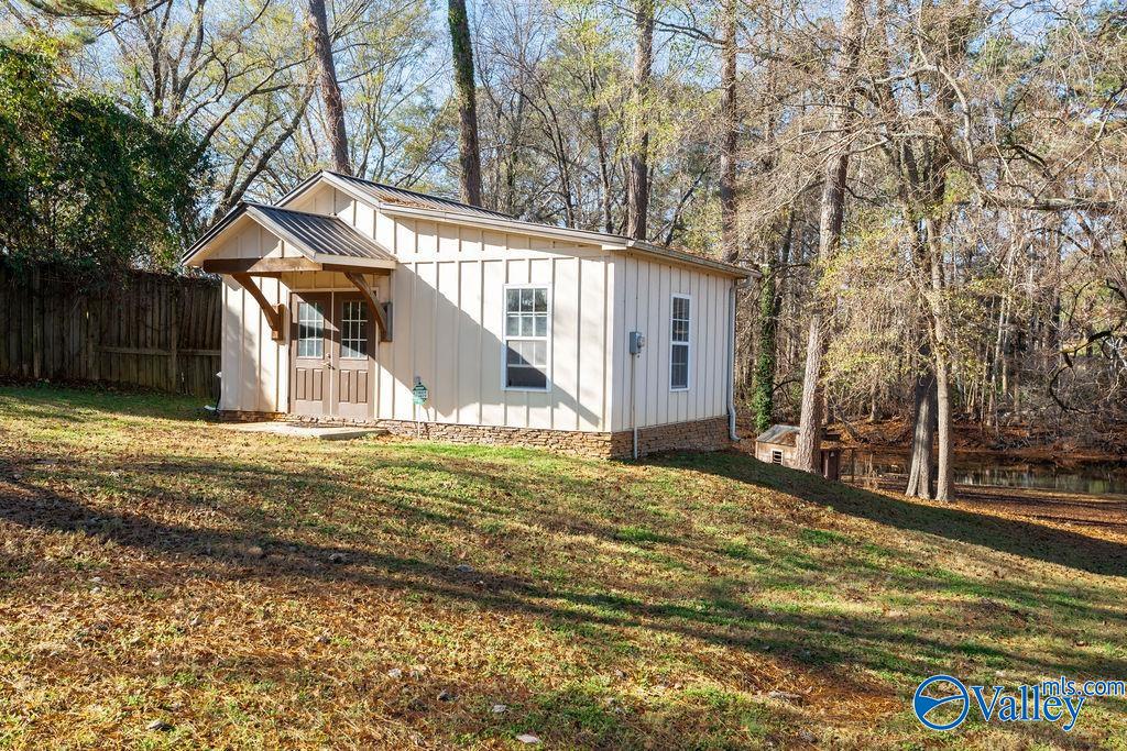 Scottsboro, Alabama 35769, United States, 5 Bedrooms Bedrooms, ,4 BathroomsBathrooms,Residential,Active,251496