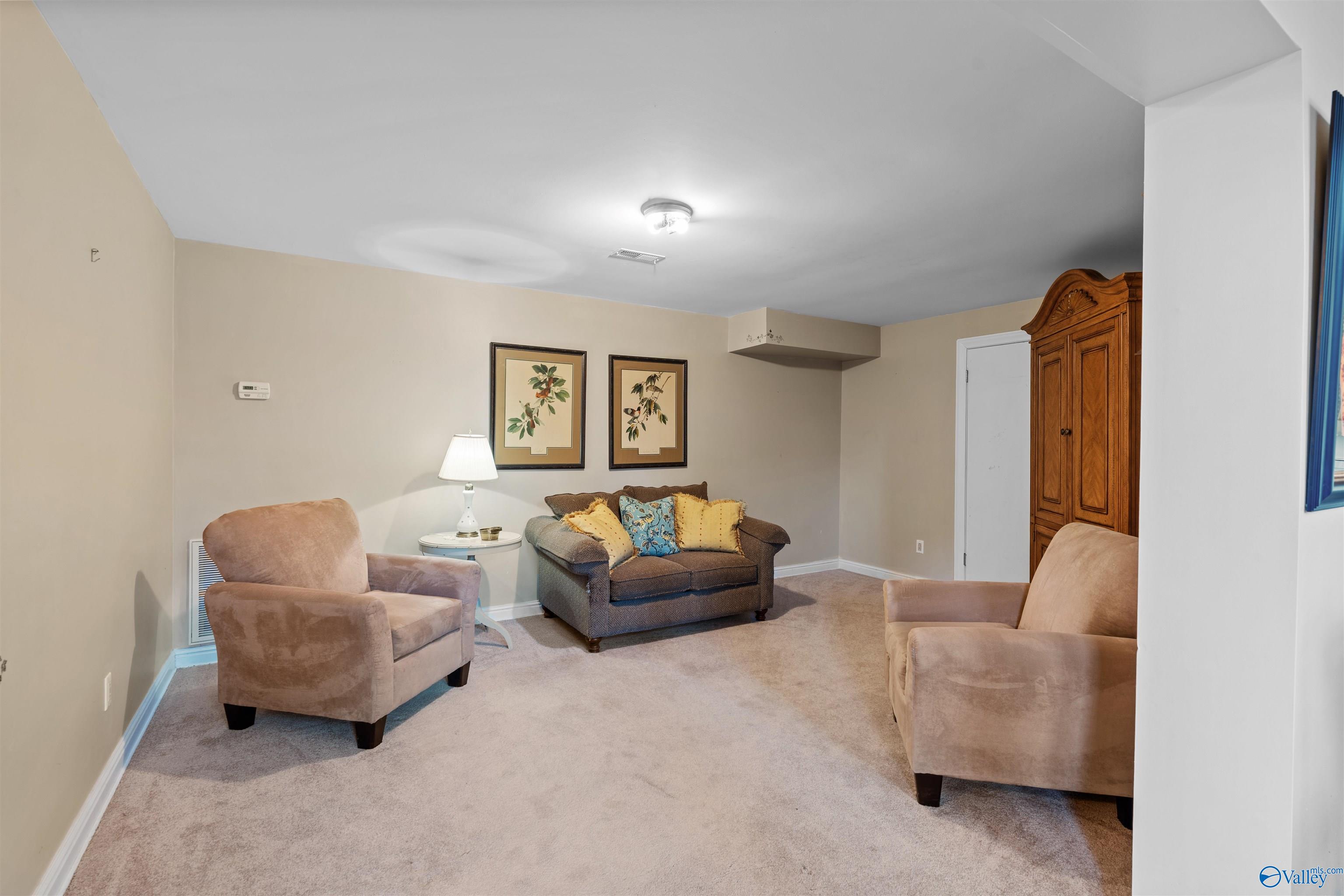 Scottsboro, Alabama 35769, United States, 5 Bedrooms Bedrooms, ,4 BathroomsBathrooms,Residential,Active,251496