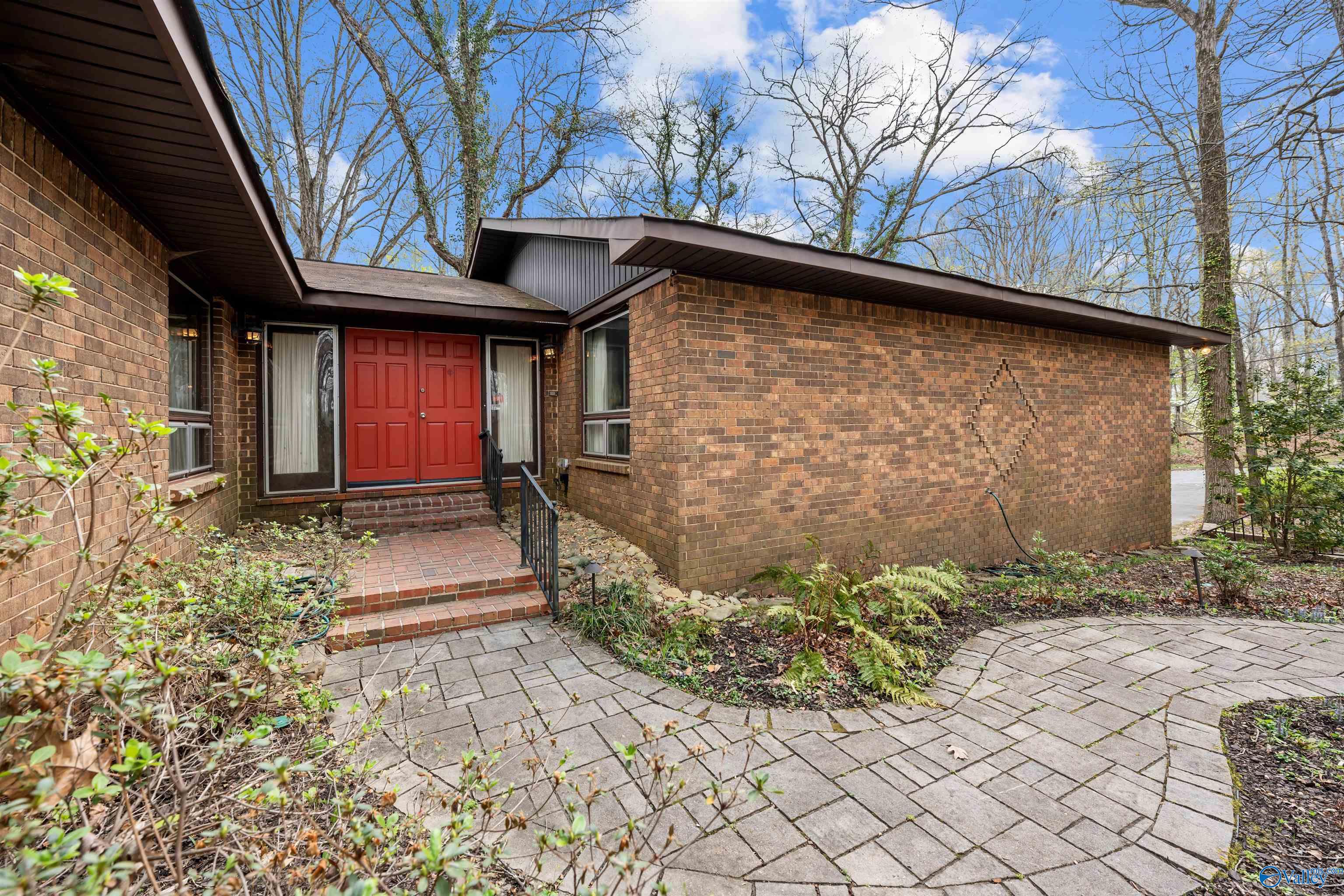 4420 Willow Bend Road SE