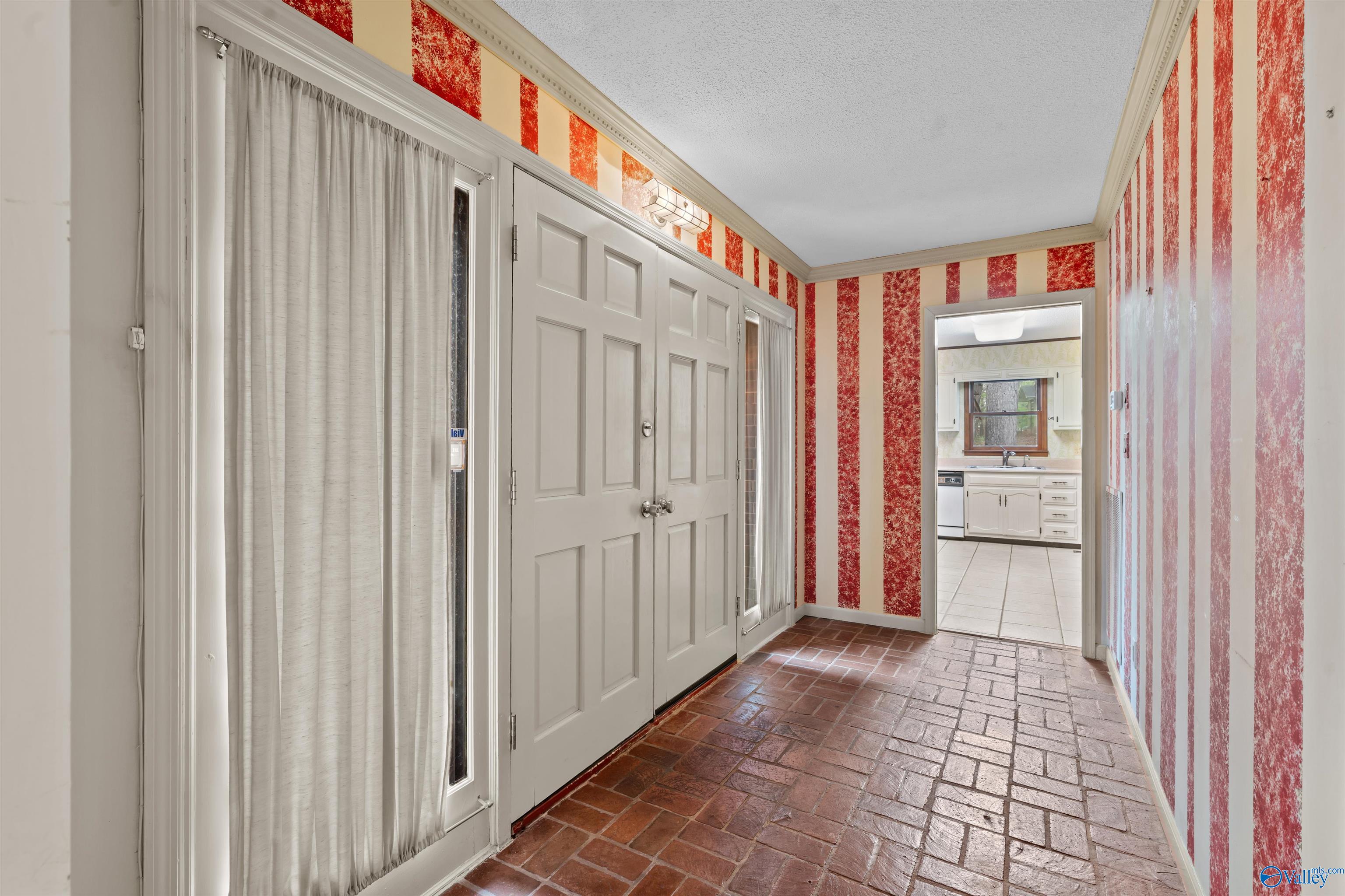 4420 Willow Bend Road SE