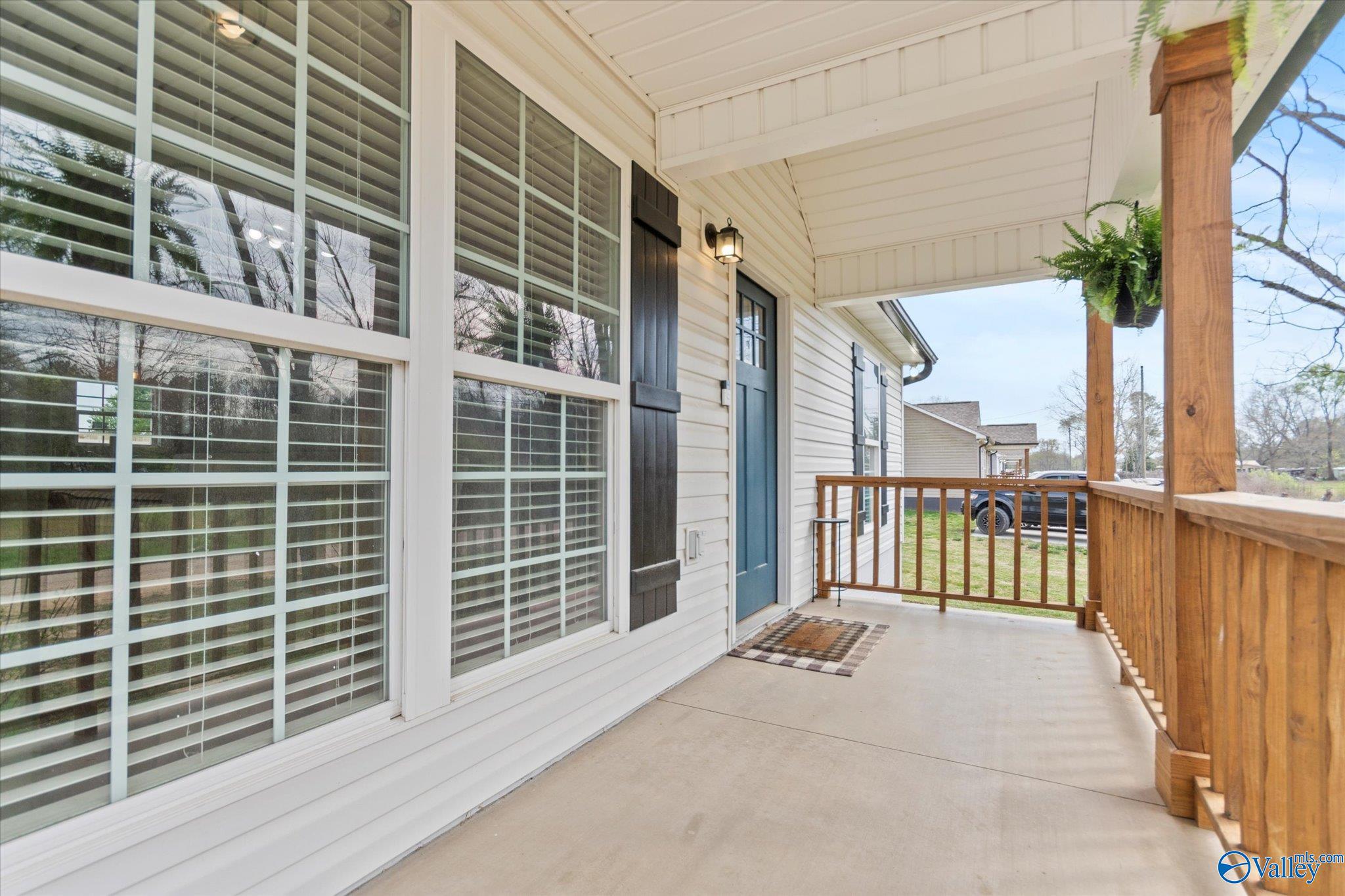 322 Pleasant Hill Road, Guntersville, Alabama image 4