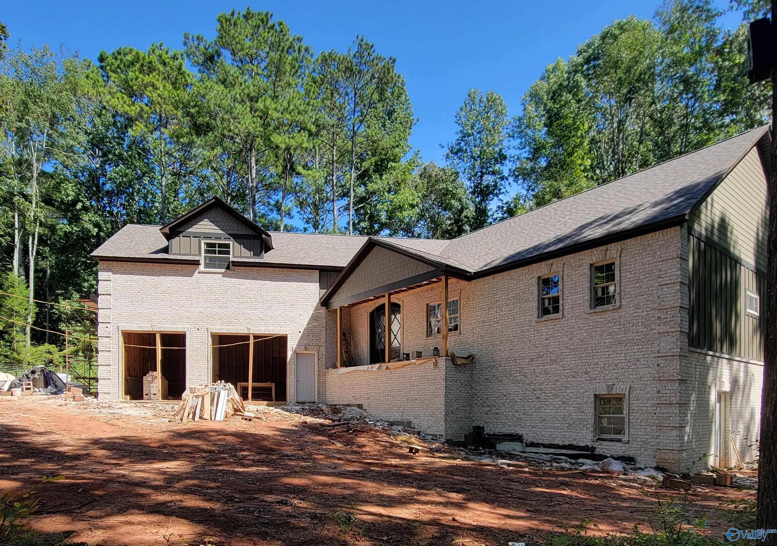2205 Browns Valley Road, Guntersville, Alabama image 1