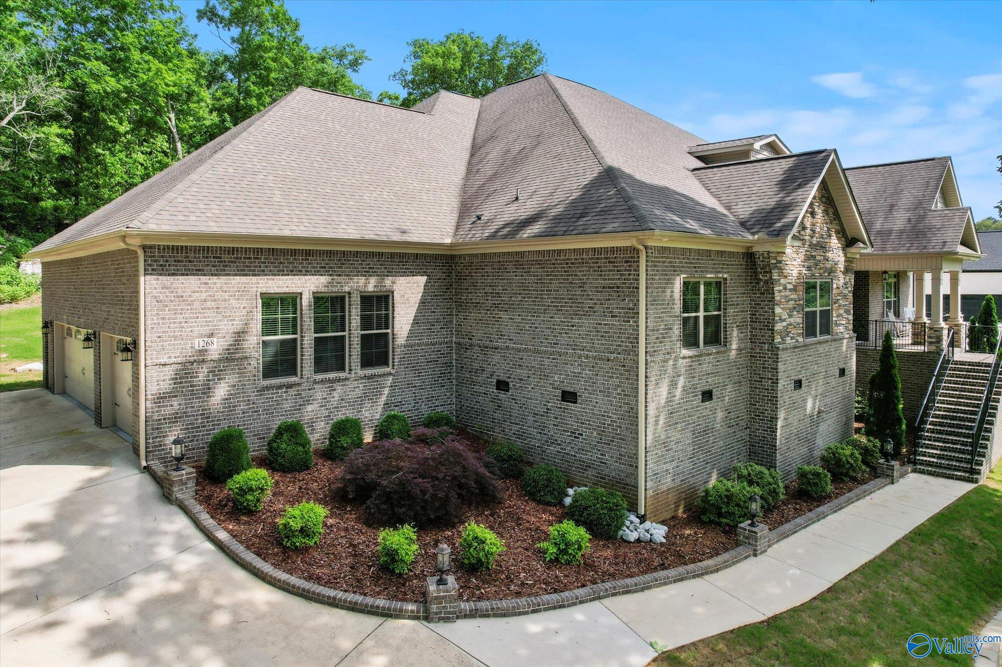 1268 Dug Hill Road, Brownsboro, Alabama image 3