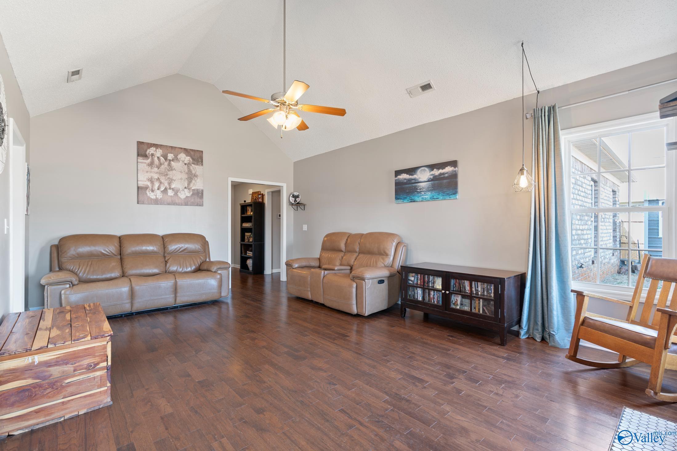 14564 Norfleet Drive, Athens, Alabama image 4