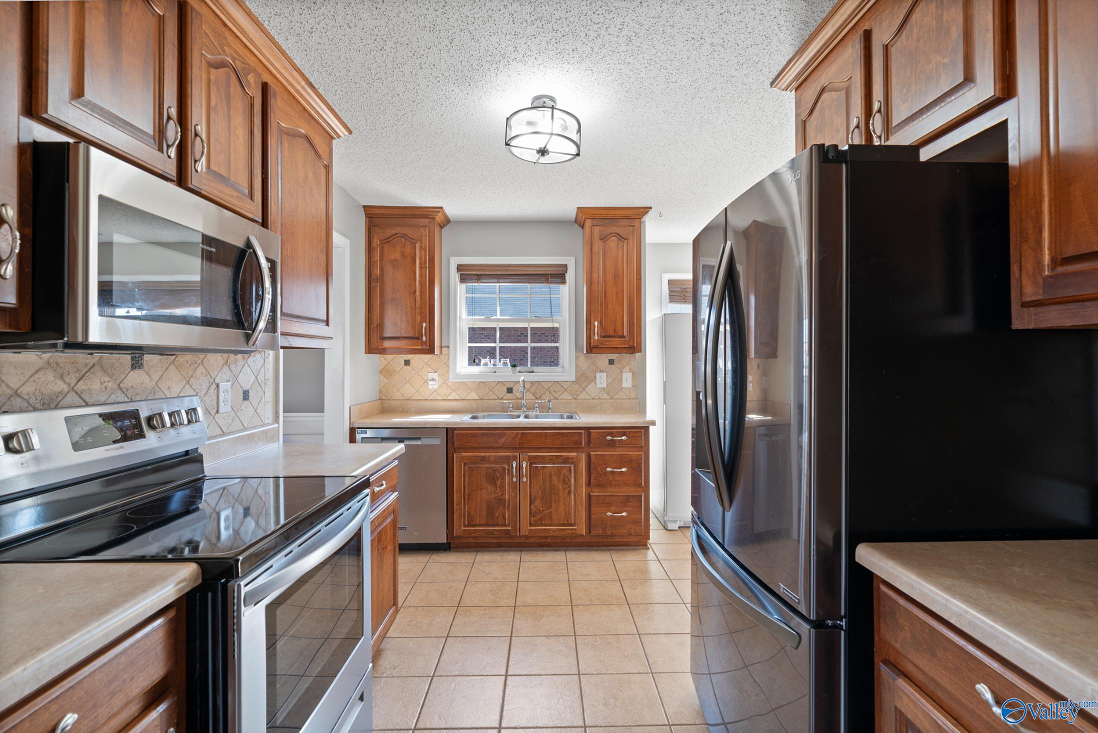 14564 Norfleet Drive, Athens, Alabama image 5