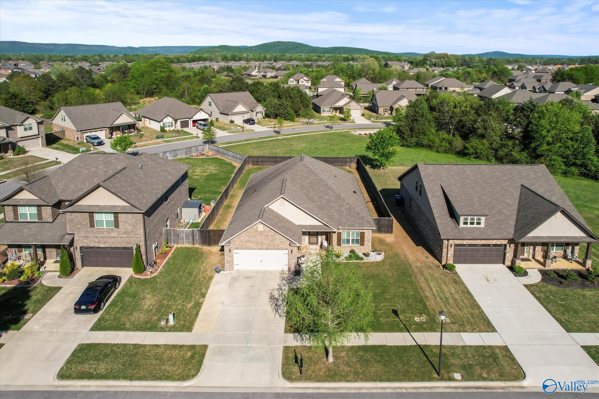 7303 Kendama Court, Owens Cross Roads, Alabama image 11