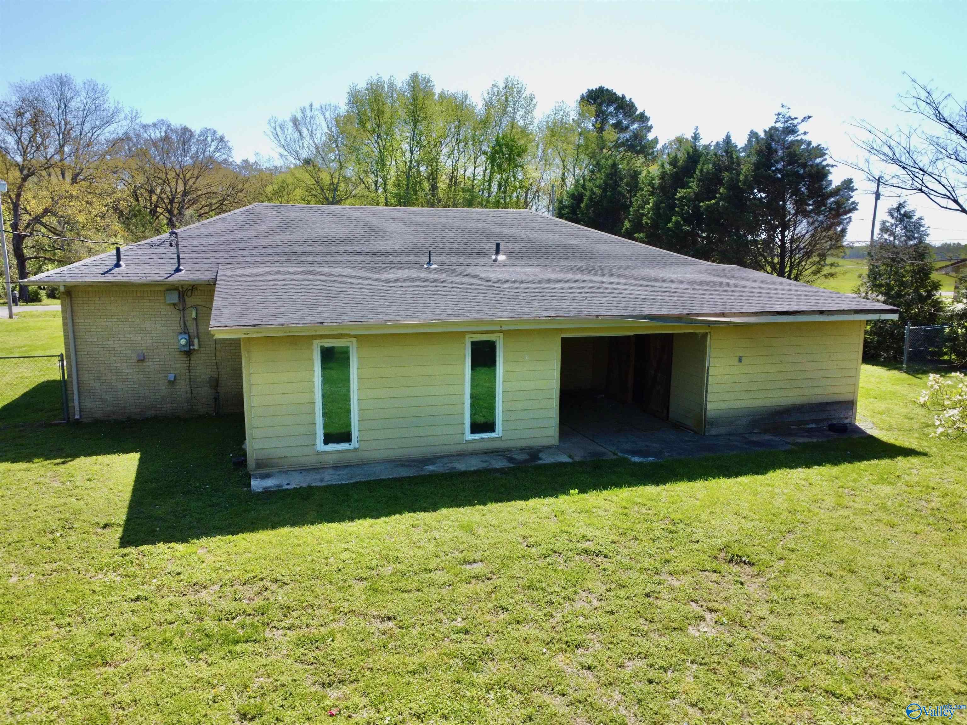 21537 Holt Road, Athens, Alabama image 9