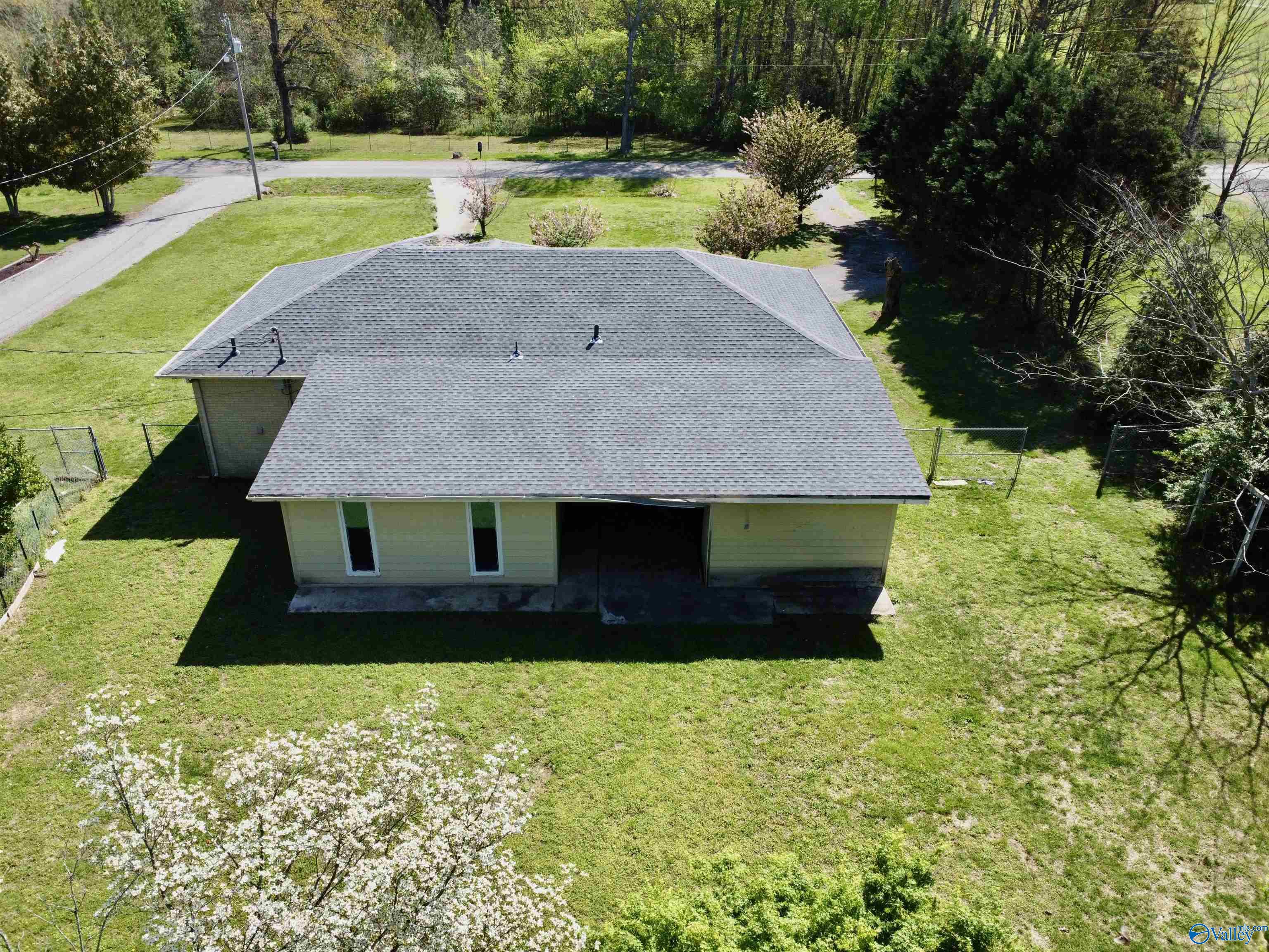 21537 Holt Road, Athens, Alabama image 7