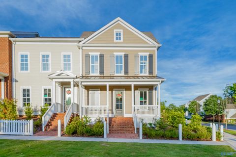 Townhouse For Rent - 20 Pine Street<br/> Huntsville, AL 35806