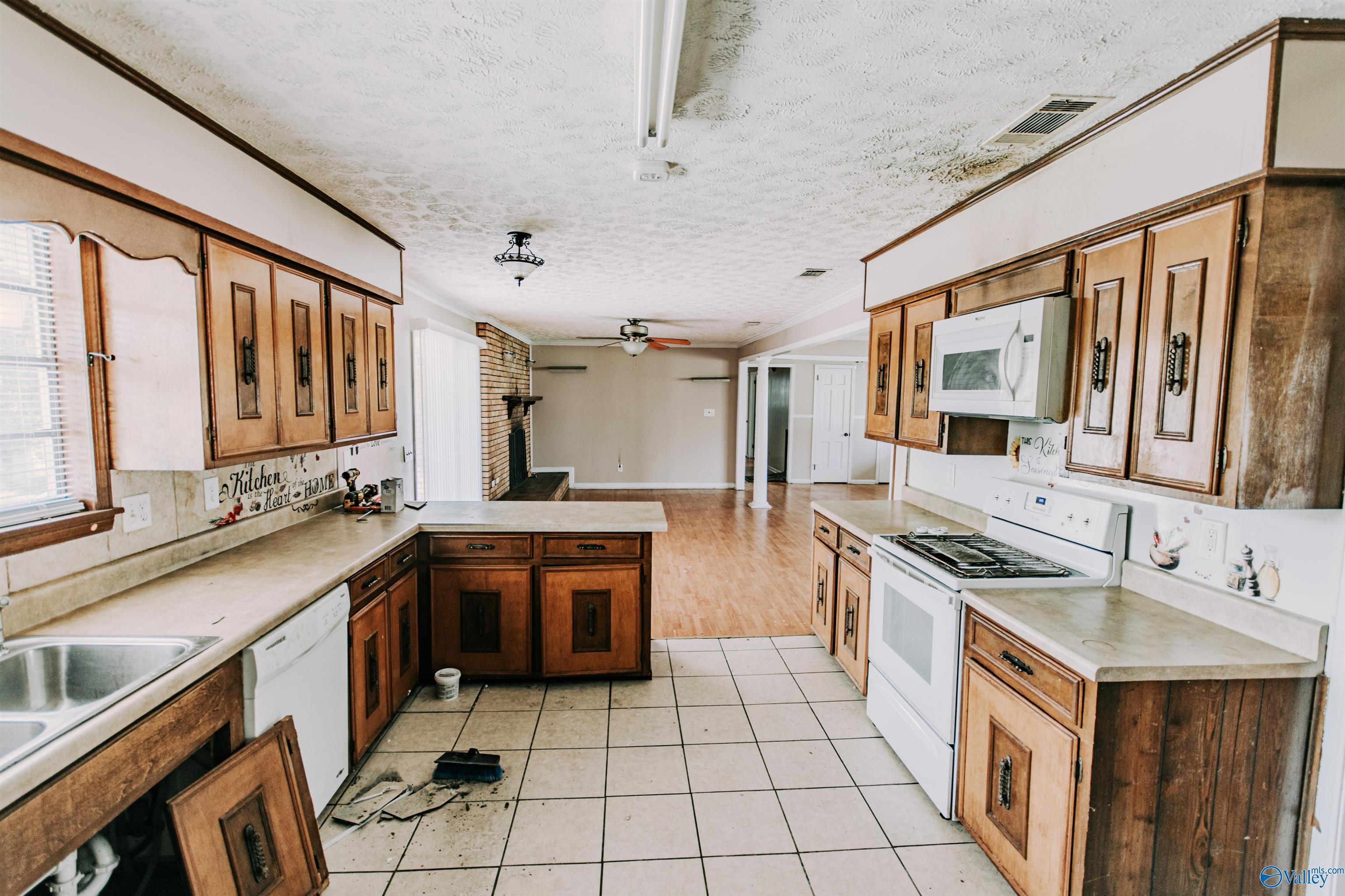 1010 Flower Street, Albertville, Alabama image 15