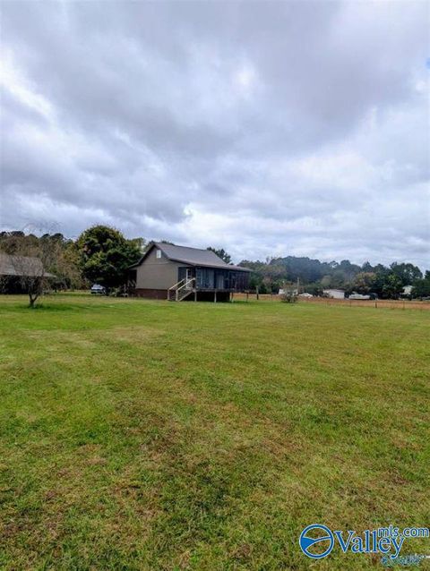 Photo of 1425 County Road 1029 LOT 121 #LOT 121, Centre, AL 35960 (MLS # 21910779)