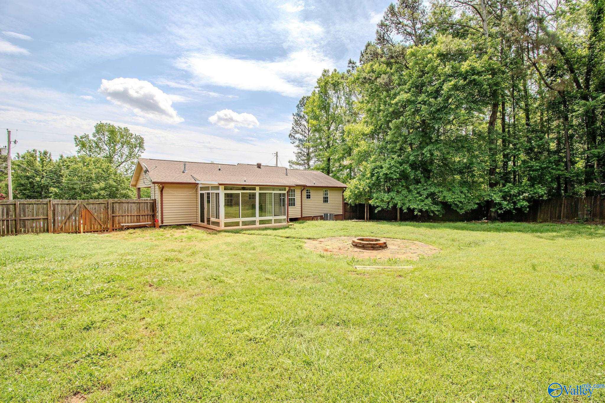 3723 Mary Drive, Oxford, Alabama image 10