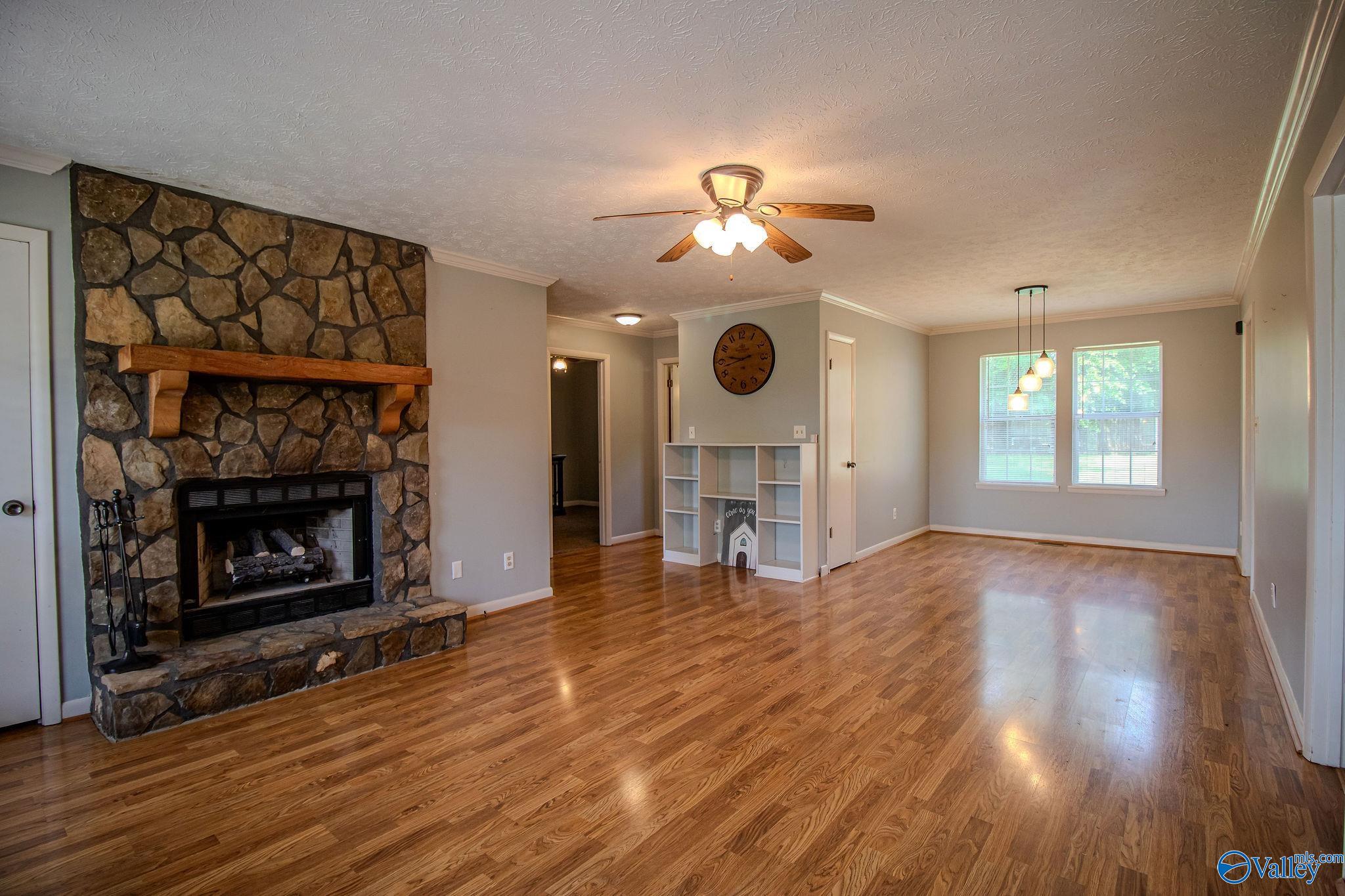3723 Mary Drive, Oxford, Alabama image 2