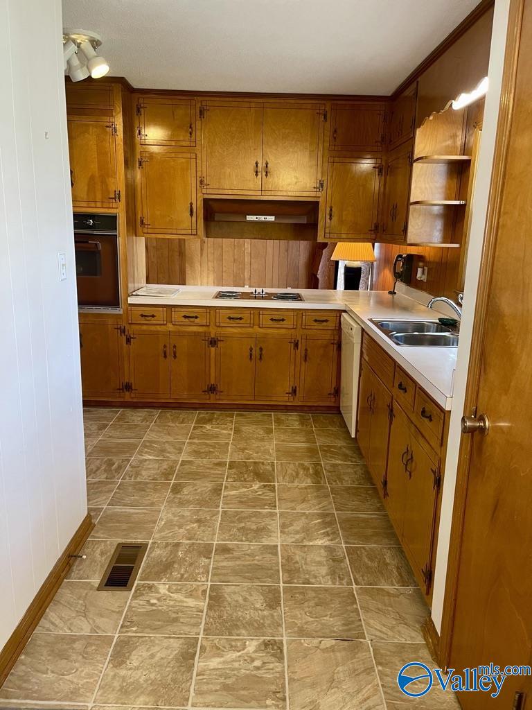 123 Ivanhoe Lane, Rainbow City, Alabama image 13