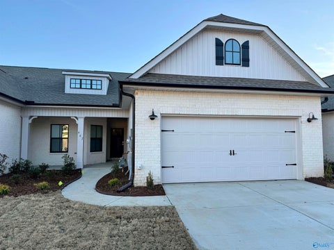Townhouse For Rent - 467 Raleigh Elm Drive<br/> Madison County, Huntsville, AL 35824