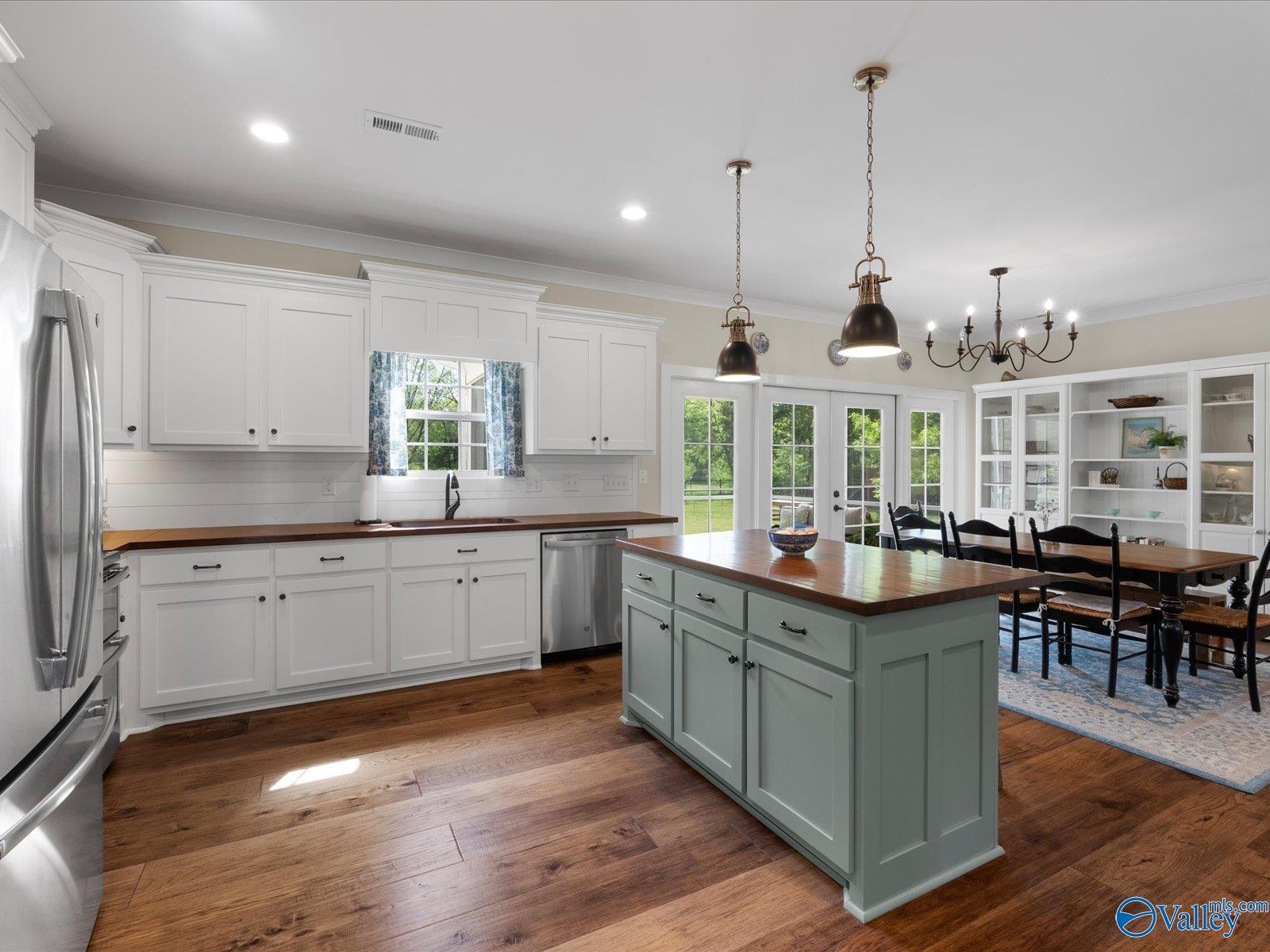 205 Lofton Road, Huntsville, Alabama image 9