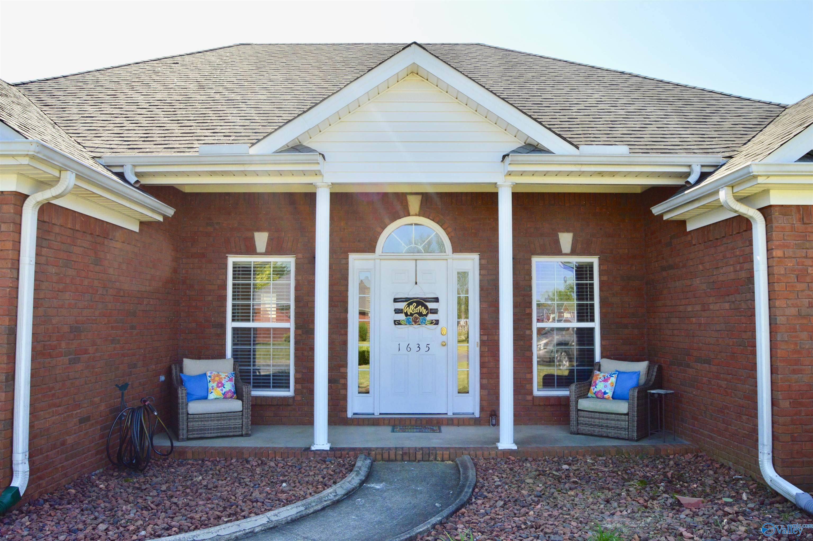 1635 Lake Manor Drive