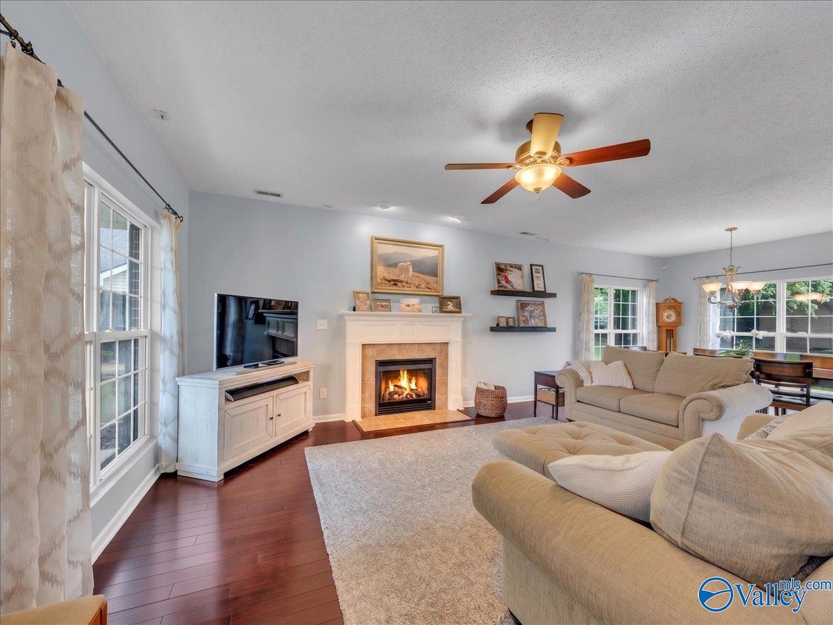 126 Cloverwood Drive SW