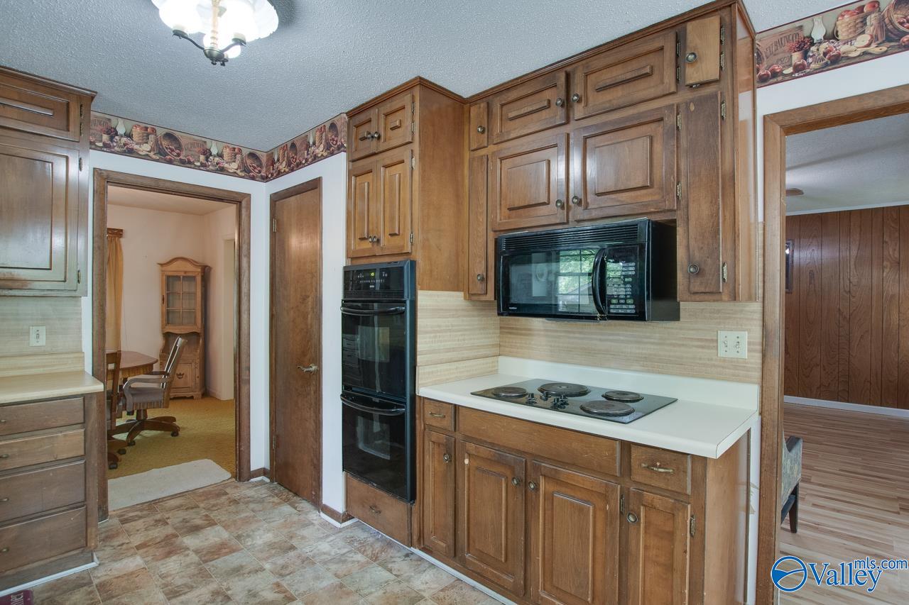 12022 Comanche Trail, Huntsville, Alabama image 16