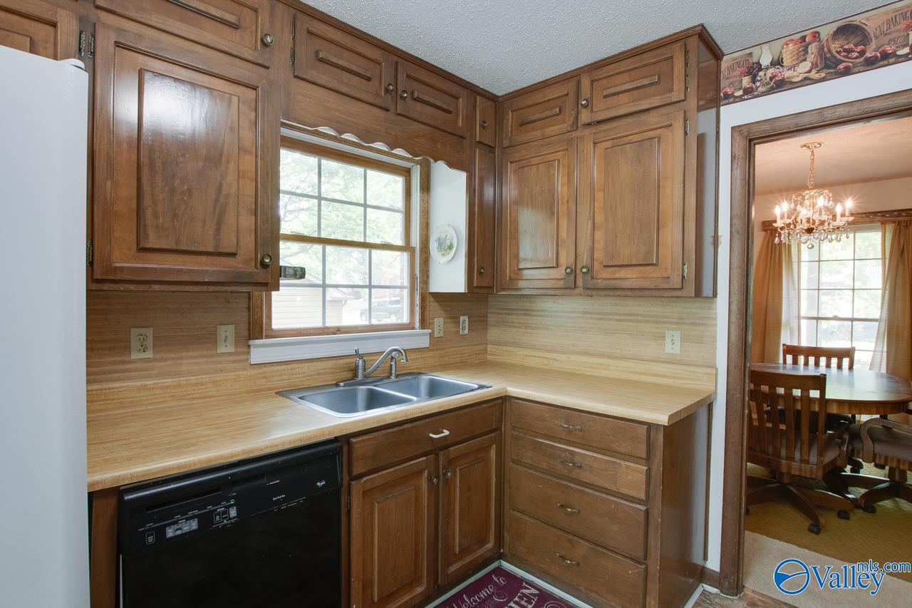 12022 Comanche Trail, Huntsville, Alabama image 15