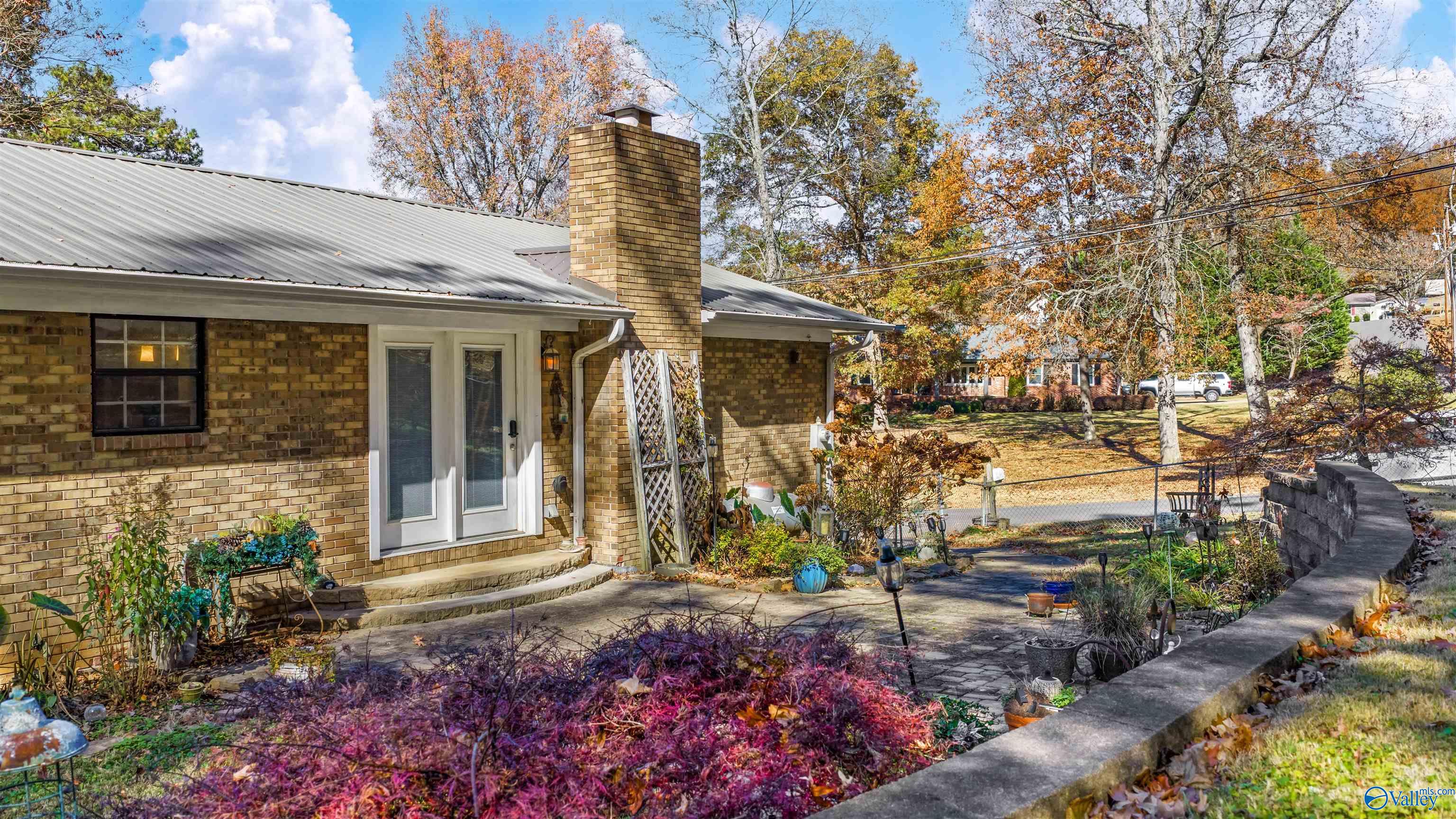 3717 Clark Avenue NE