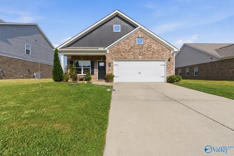 Homes For Sale - 149 Morning Dew Road<br/> Toney, AL 35773