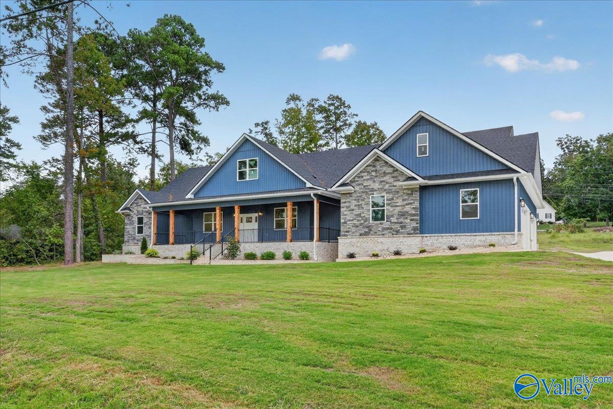 225 Floyd Circle