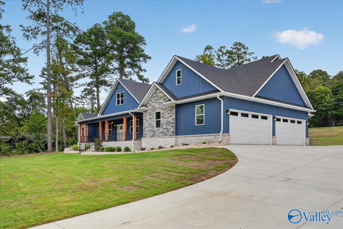 225 Floyd Circle