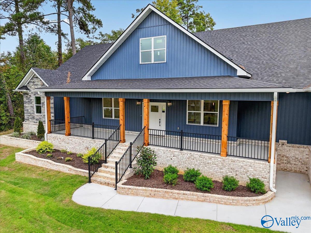 225 Floyd Circle