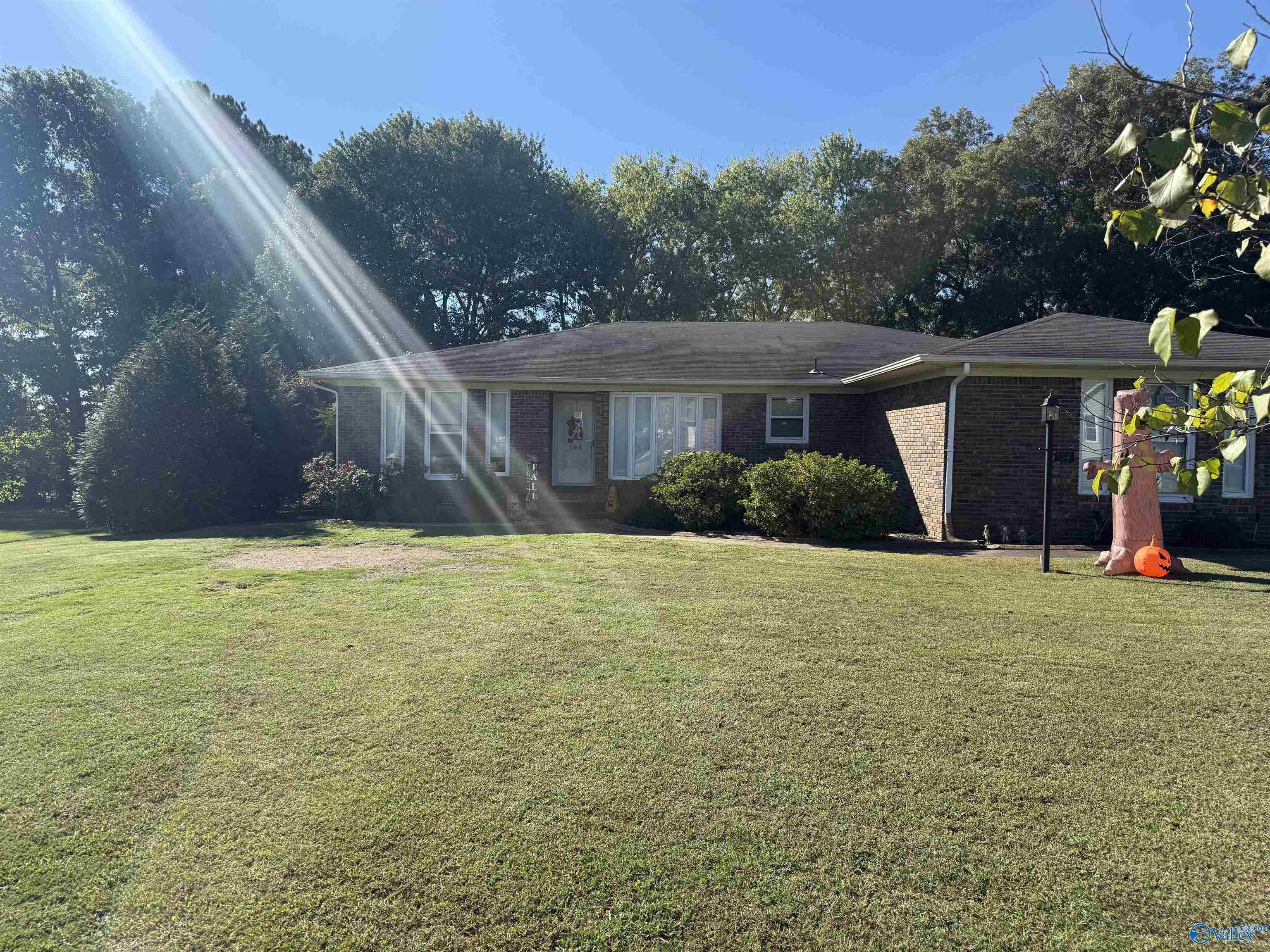 104 Creighton Drive