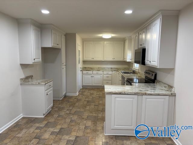 Huntsville, Alabama 35810, United States, 3 Bedrooms Bedrooms, ,2 BathroomsBathrooms,Residential,Active,89256