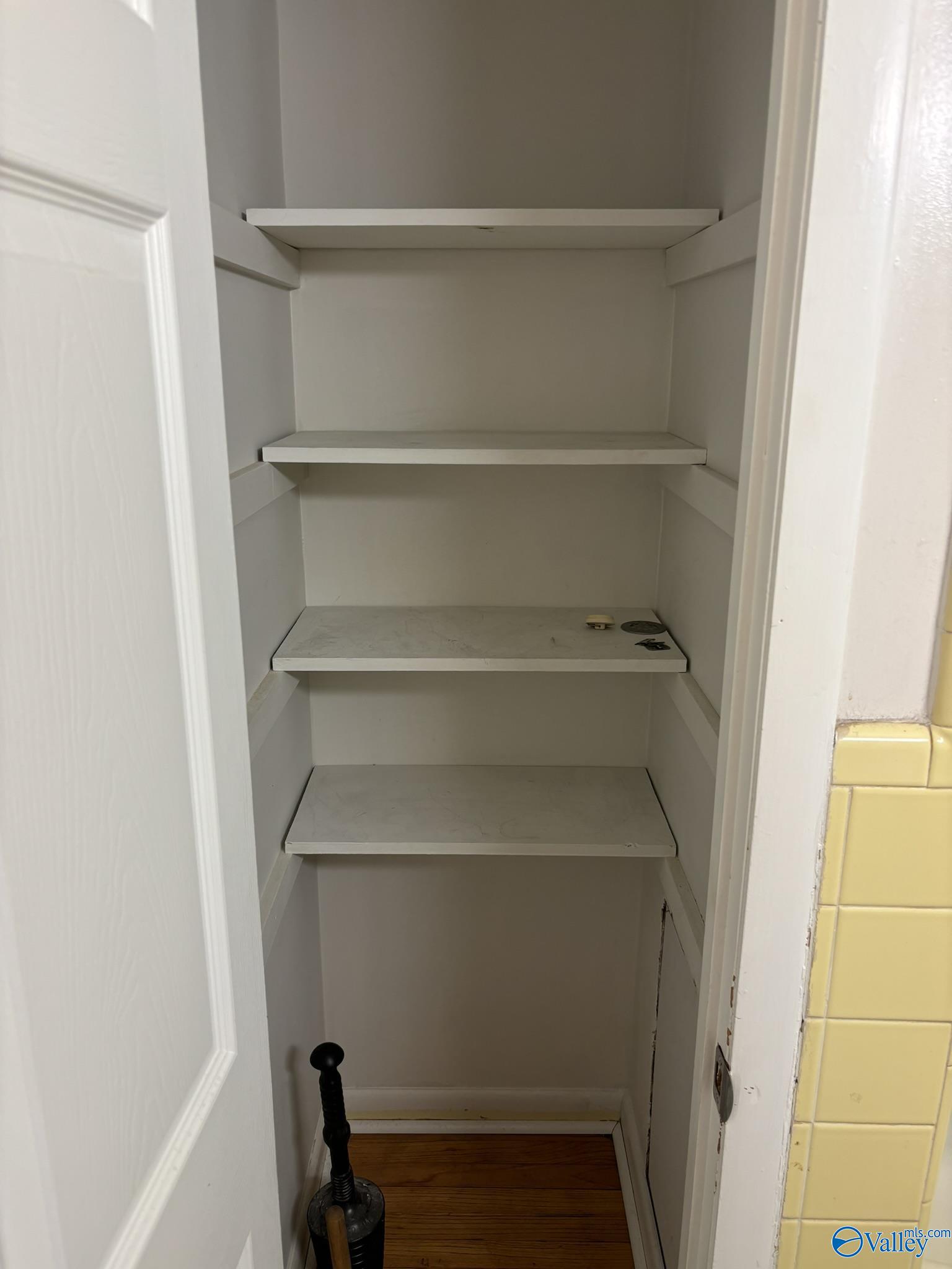 Huntsville, Alabama 35810, United States, 3 Bedrooms Bedrooms, ,2 BathroomsBathrooms,Residential,Active,89256