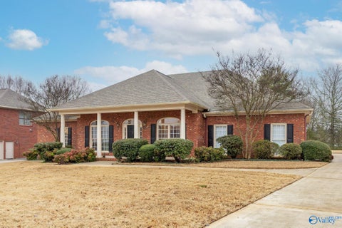 Homes For Sale - 134 Lansdowne Drive<br/> Madison, AL 35758