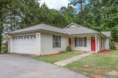 Photo of 2200 Browns Valley Road, Guntersville, AL 35976 (MLS # 21916976)
