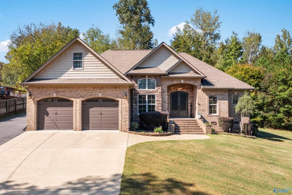 203 LAUREL WOOD DR, RAINBOW CITY, AL 35906 - Image f6a4a781e1f54d4ee7cdabb7b7c8c91a/1534299305
