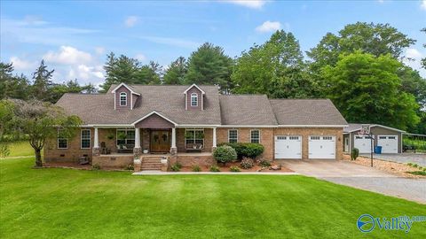 Homes For Sale - 162 Allison Road<br/> Albertville, AL 35950
