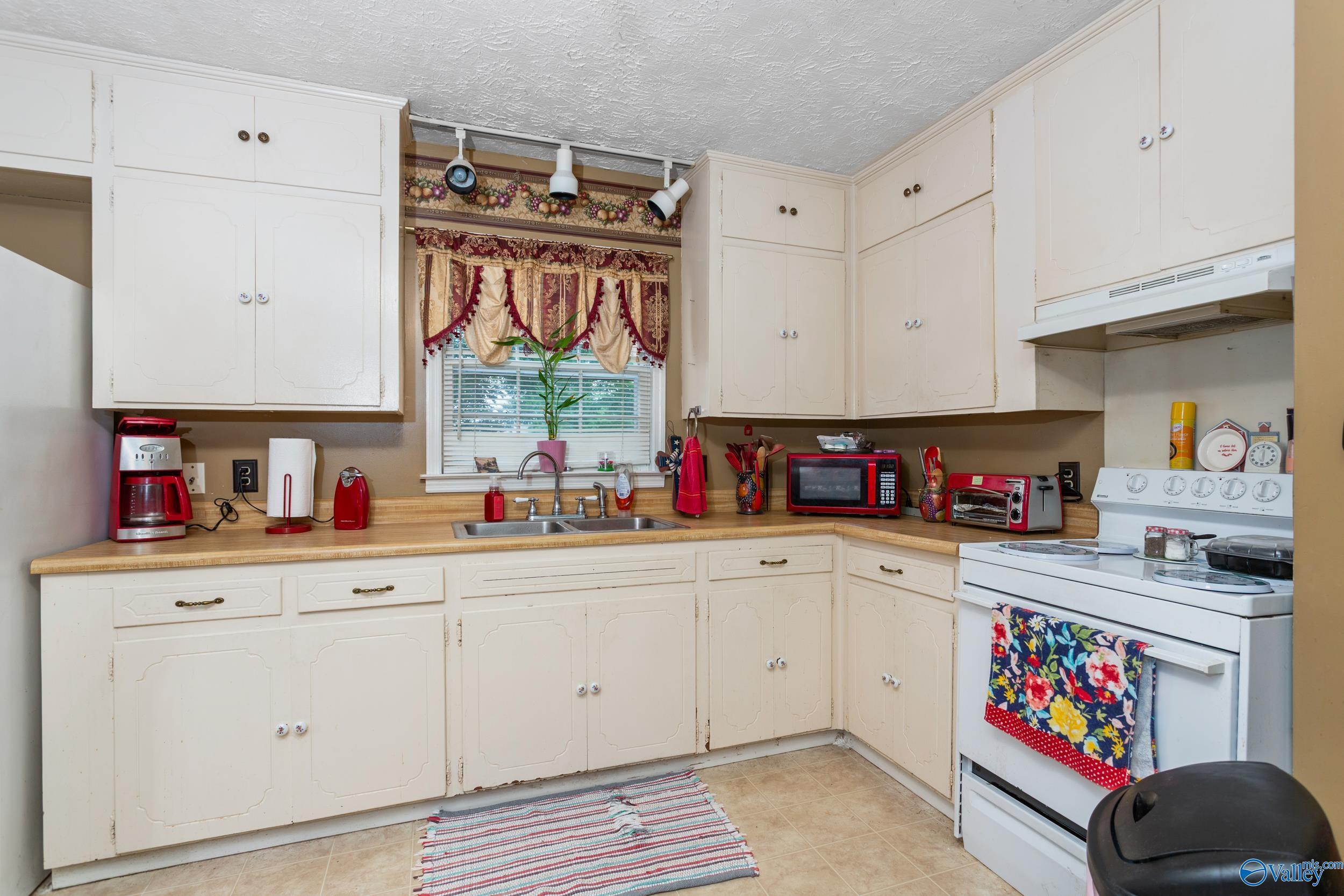 8 Peachtree Street, Gadsden, Alabama image 14