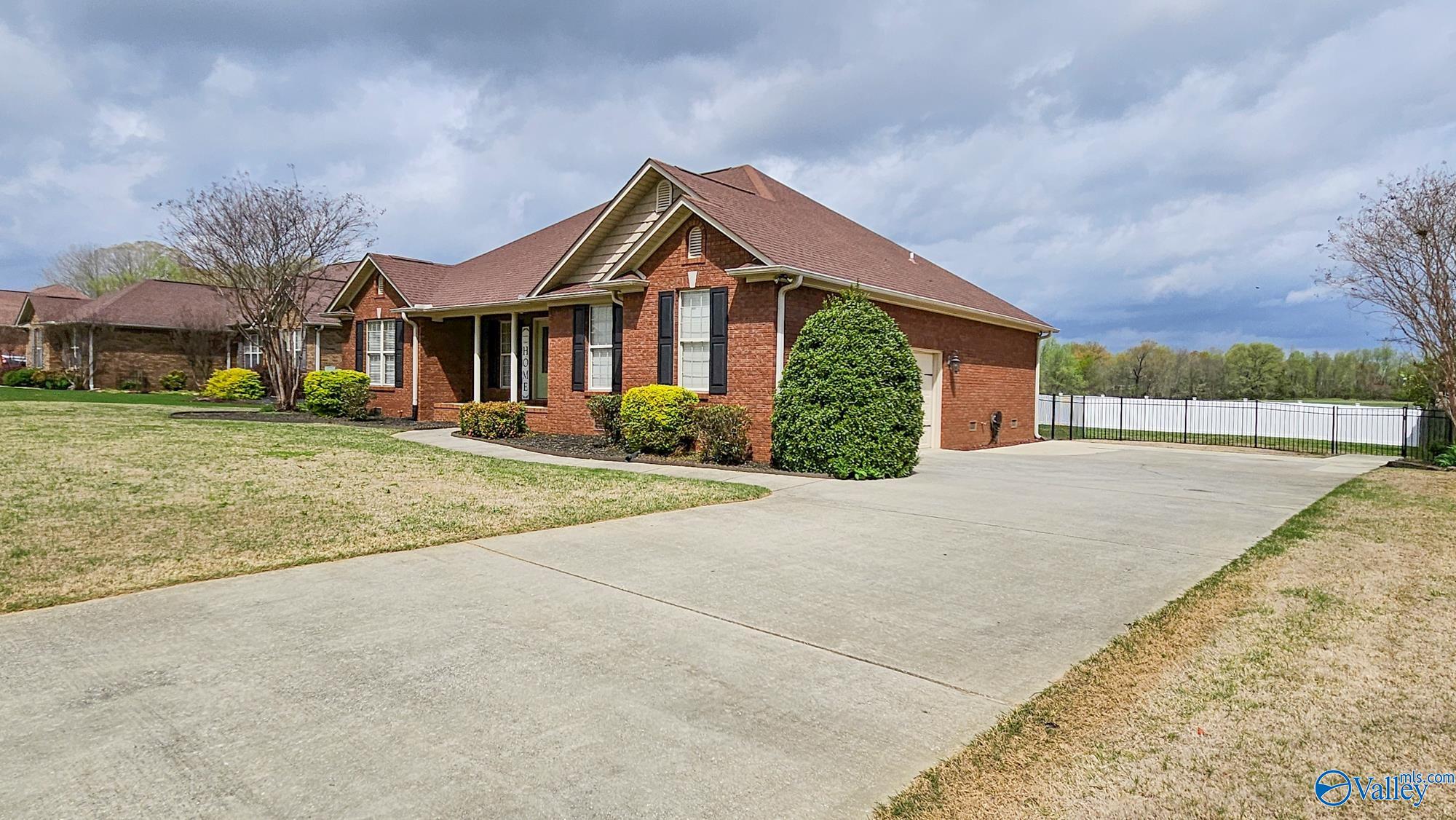 10371 Monks Drive, Athens, Alabama image 35