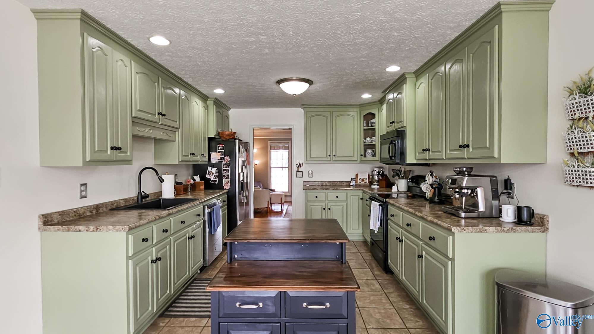 10371 Monks Drive, Athens, Alabama image 8
