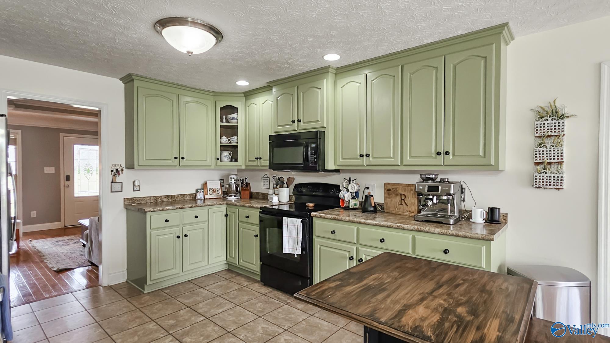 10371 Monks Drive, Athens, Alabama image 7