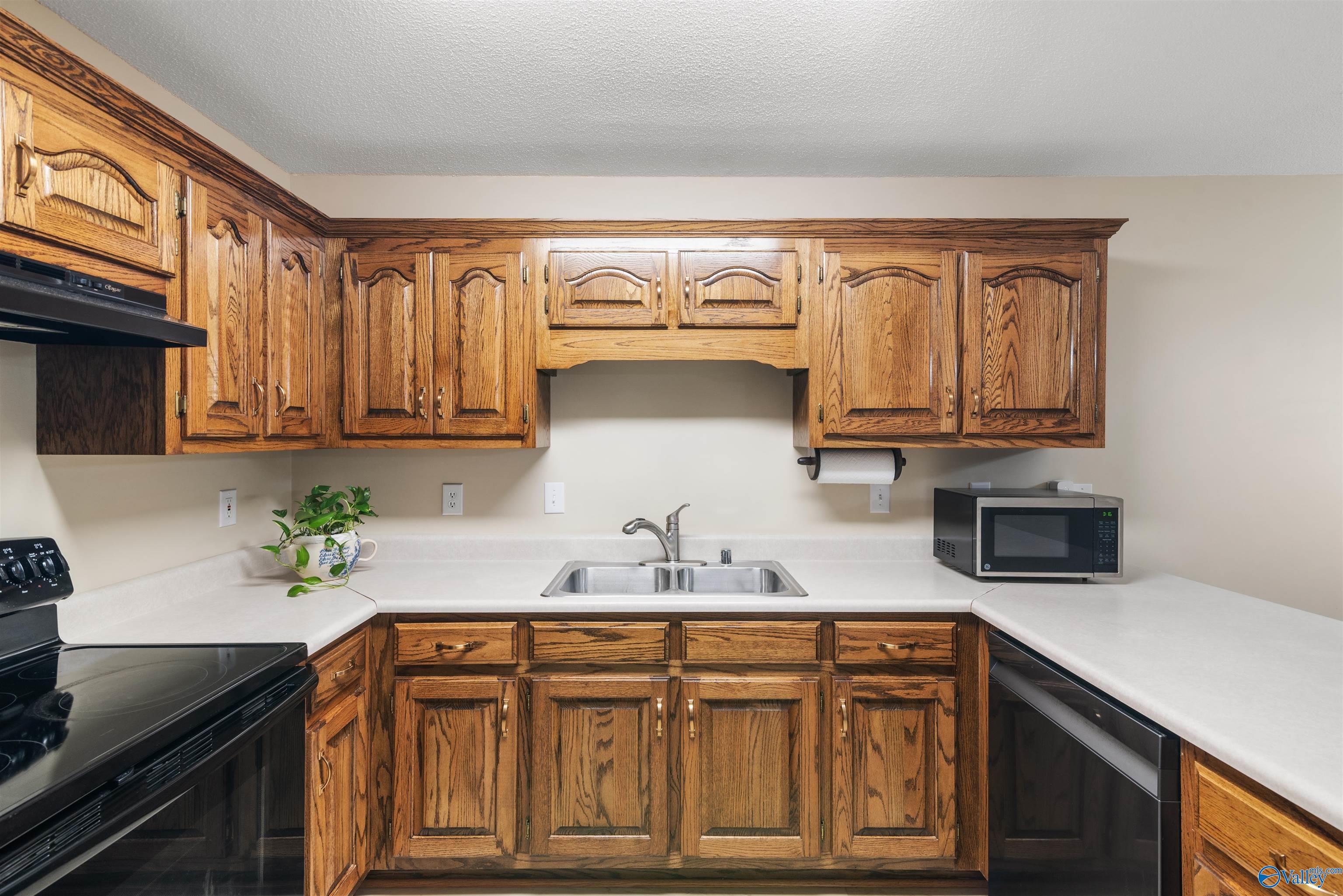 3218 Darlington SW Decatur Dr, Decatur, Alabama image 3