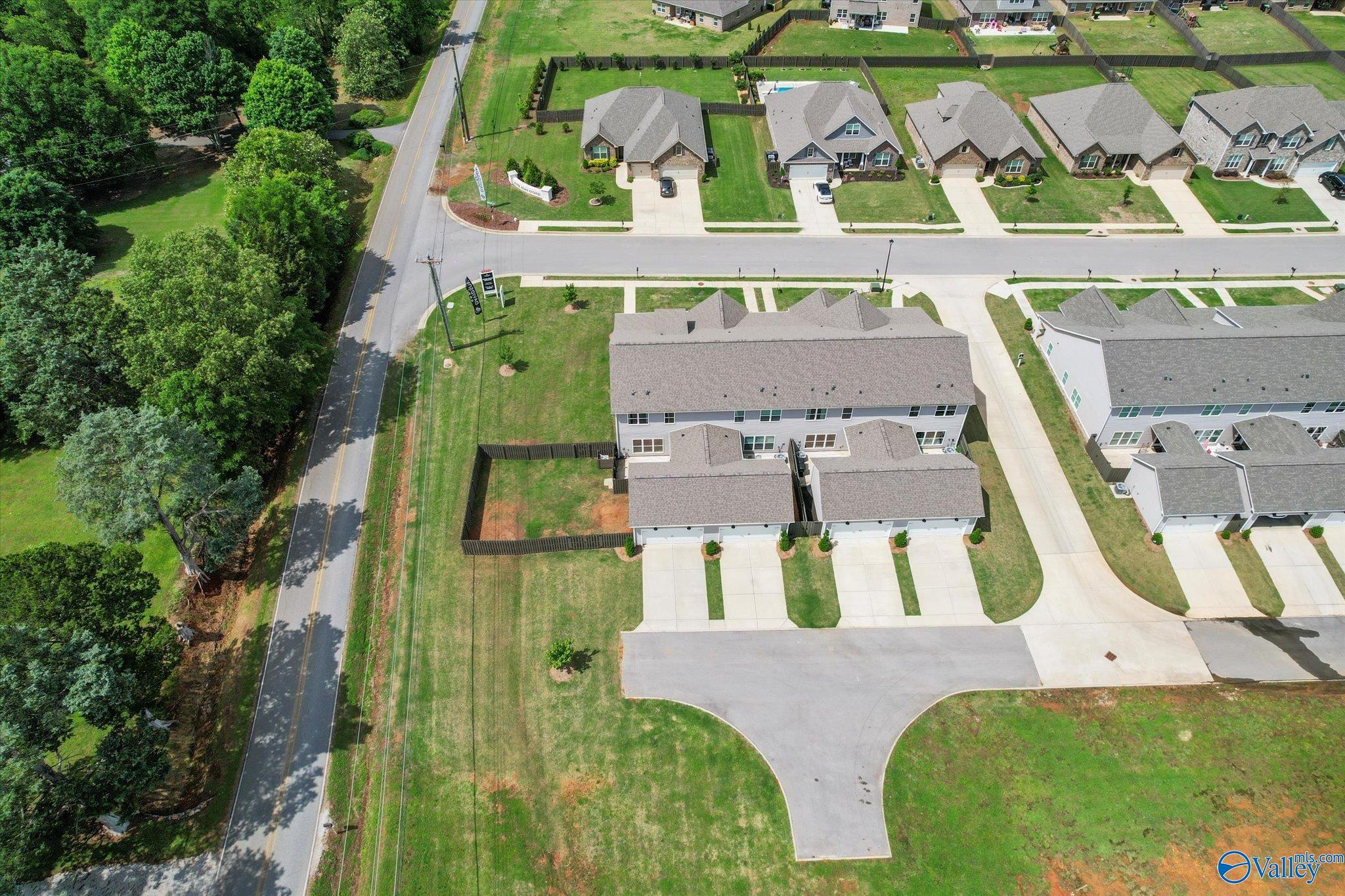 3201 SE Mcclellan Way, Decatur, Alabama image 7