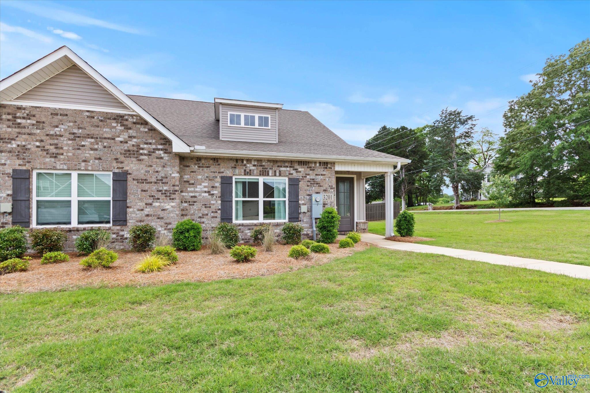 3201 SE Mcclellan Way, Decatur, Alabama image 3