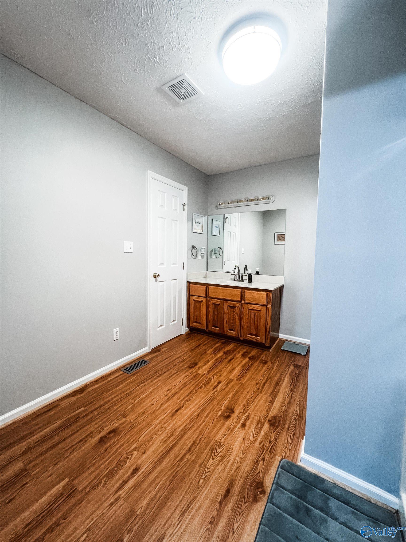 194 Hood Road, Rainbow City, Alabama image 10